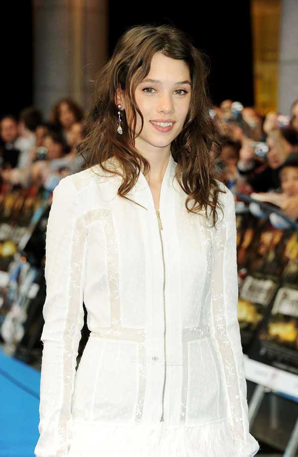 阿斯特丽德·伯格斯·弗瑞斯贝/Astrid Berges-Frisbey-3-26